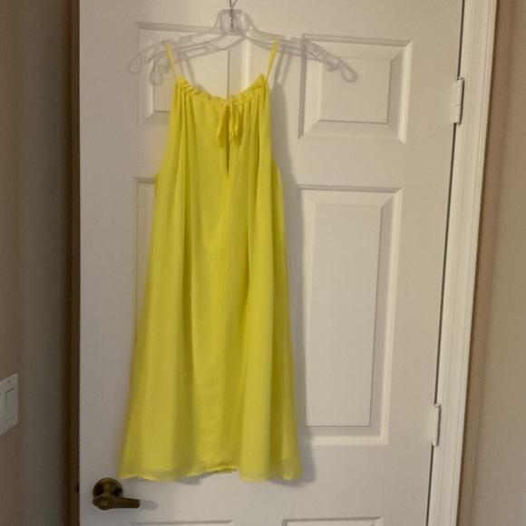 Emma & Michelle Summer Dress - Picture 2 of 3